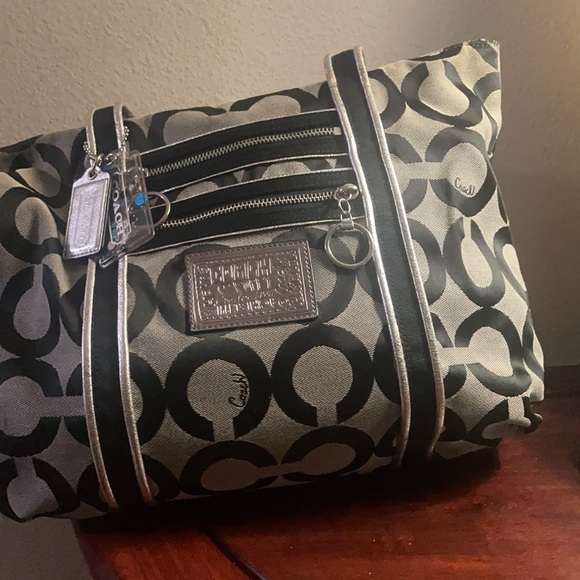 Coach Signature Satchel and Wristlet Set - Picture 2 of 13